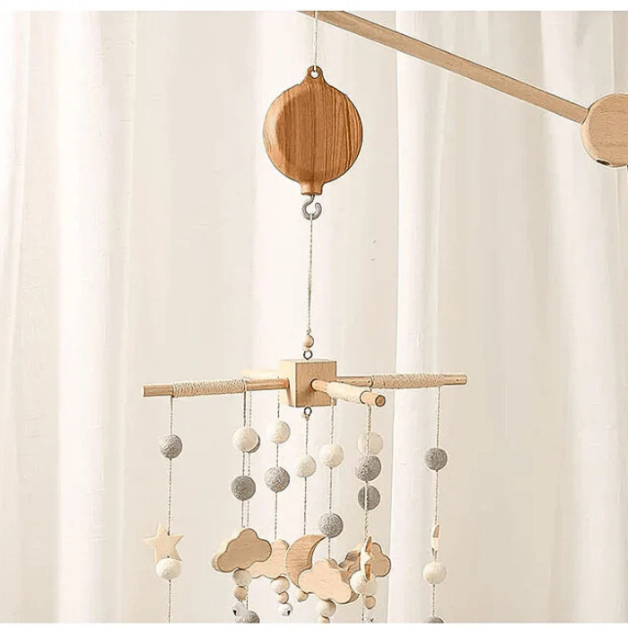 boite-a-musique-mobile-bebe-univers-enchanteur