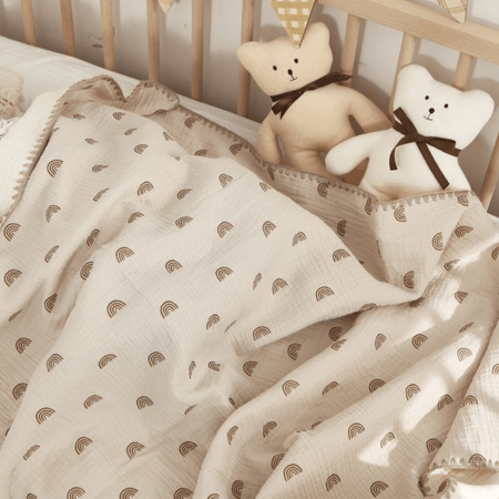 couverture-bebe-cocon-de-reve-arc-en-ciel