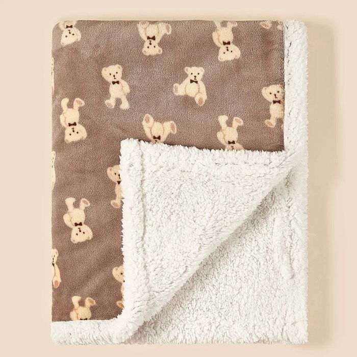 couverture-bebe-en-polaire-motif-ourson