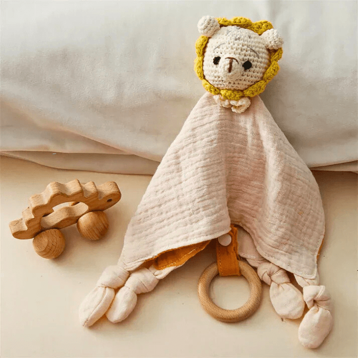 doudou-pour-bebe-en-crochet-lion-jaune