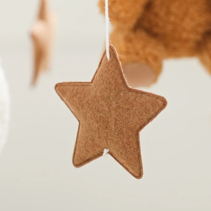 mobile-bebe-ours-brun-tissu-doux