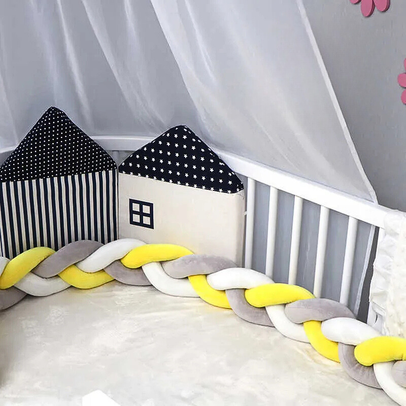 tour_de_lit_tresse_blanc_gris_jaune_decoration_chambre