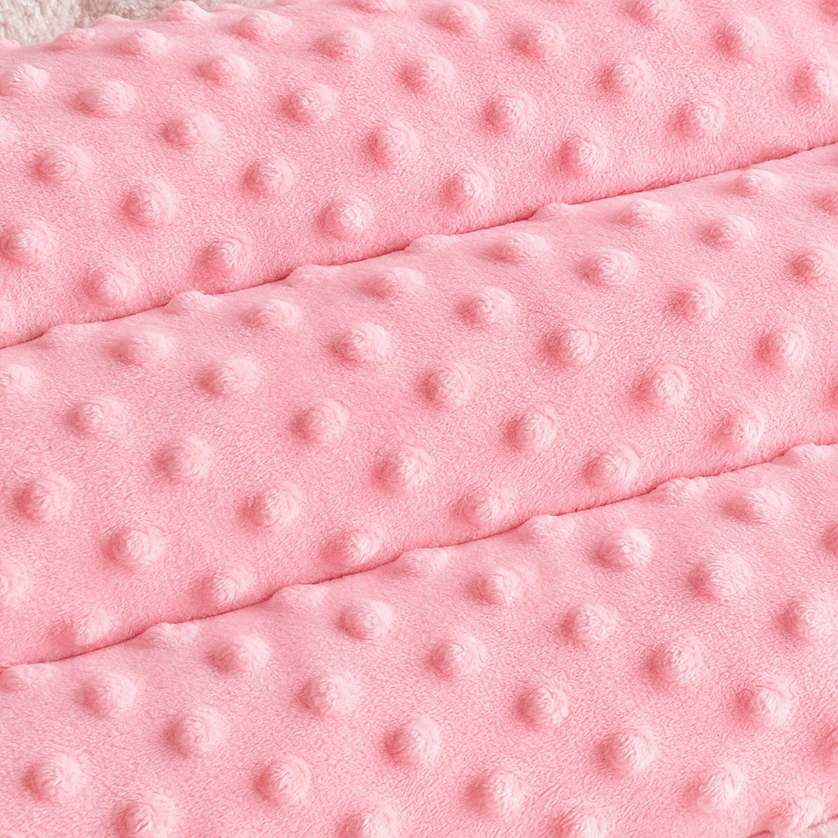 Coussin enfant réversible en tissu minky rose doux à pois