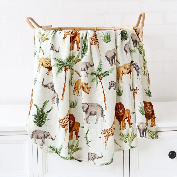 couverture-bebe-en-mousseline-de-conton-motif-jungle-imprimee-animaux