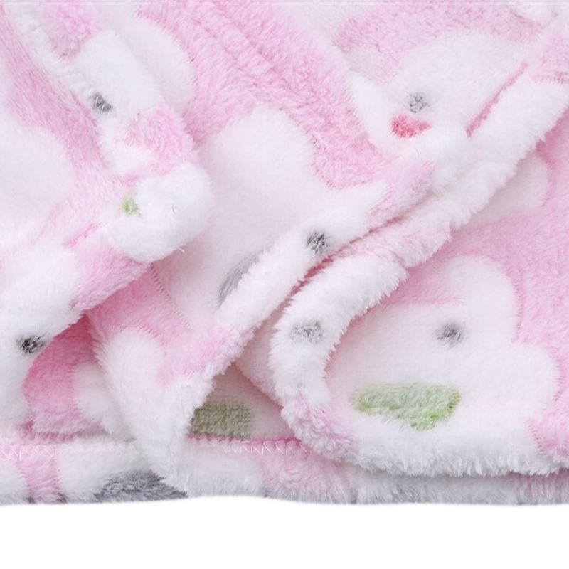 couverture-bebe-en-polaire-elephant-tissu-doux