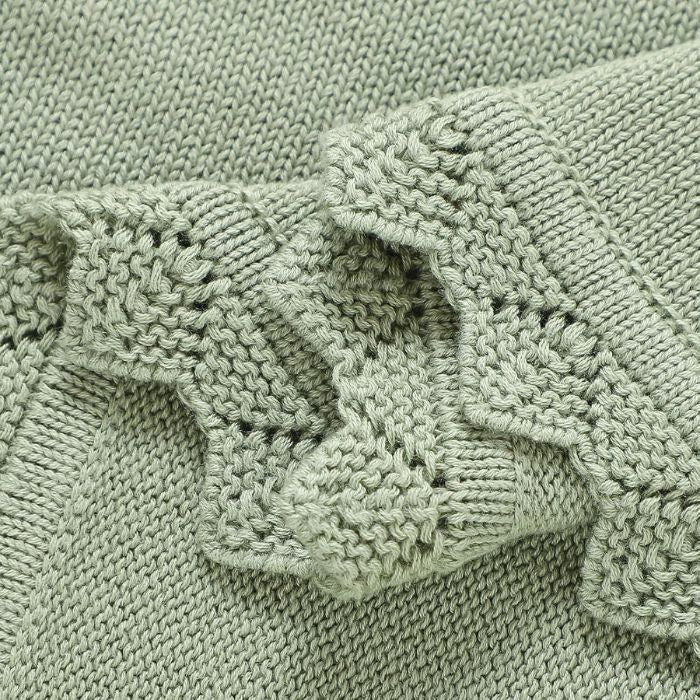 couverture-bebe-tricot-ourson-tissu-et-finitions-de-belle-qualite