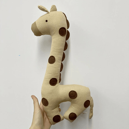 doudou-bebe-girafe-brun-fonce
