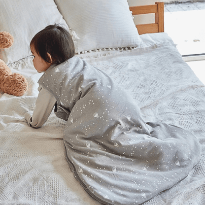 gigoteuse-bebe-nuit-champetre-sans-manches-bebe-bouge-facilement