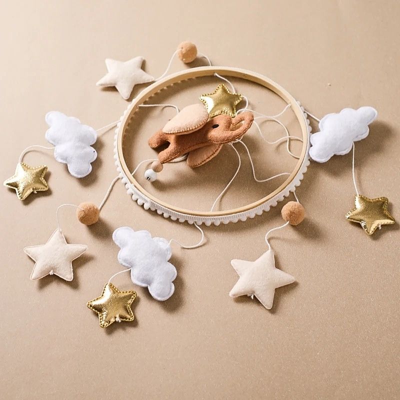 mobile-bebe-elephant-design-et-qualite