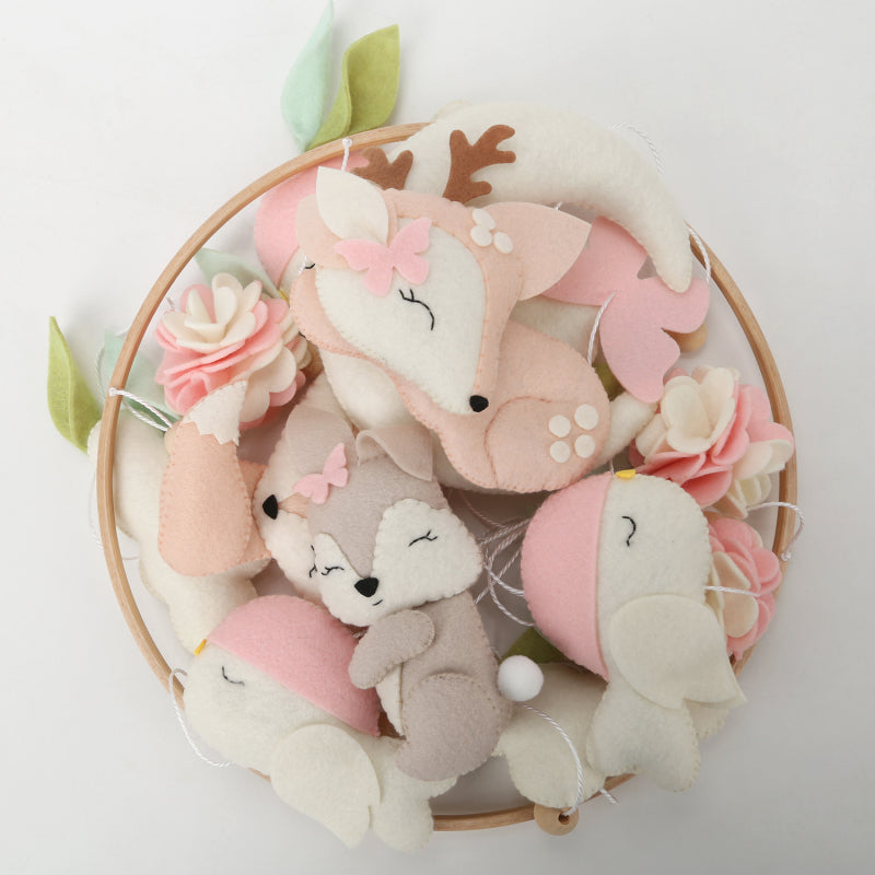 mobile-bebe-foret-rose-bonne-qualite