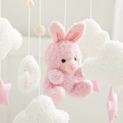 mobile-bebe-lapin-rose-doux-et-attractif