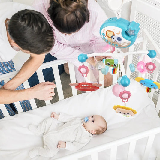 mobile-musical-bebe-lumineux-parents-rassures-proche-pres-leur-bebe