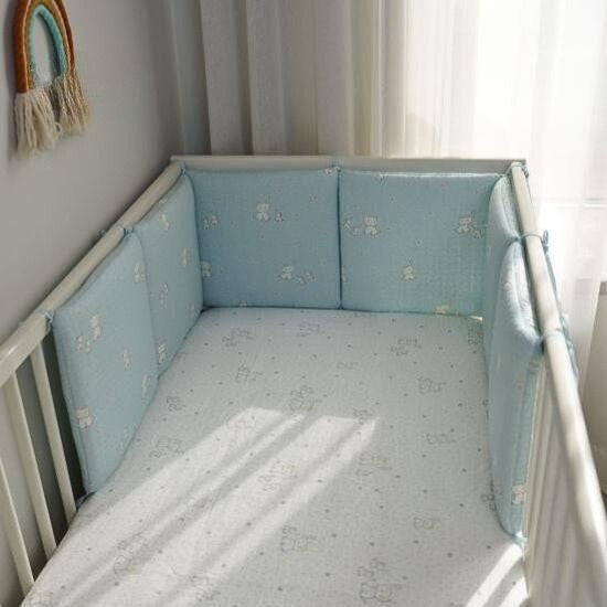 tour-de-lit-bebe-elephant-bleu