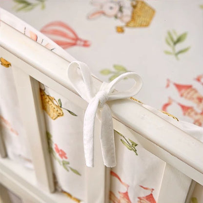 tour de lit bébé fille château lapin enchanté avec attaches