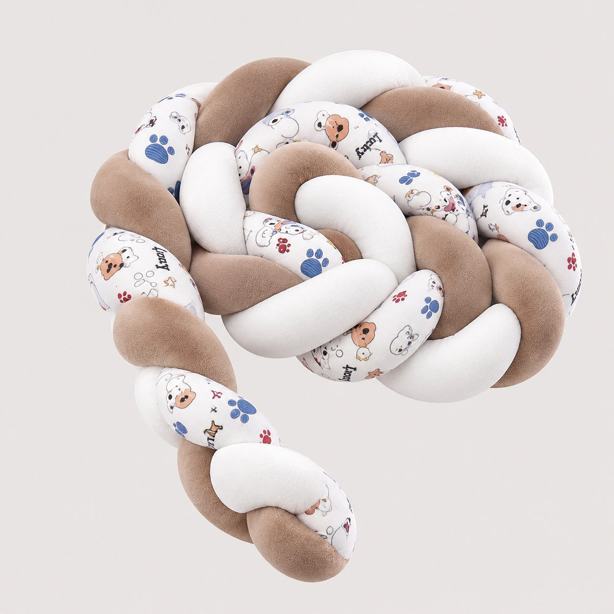 tour de lit pour bébé panda câlin tressé avec motifs pandas et autres dessins