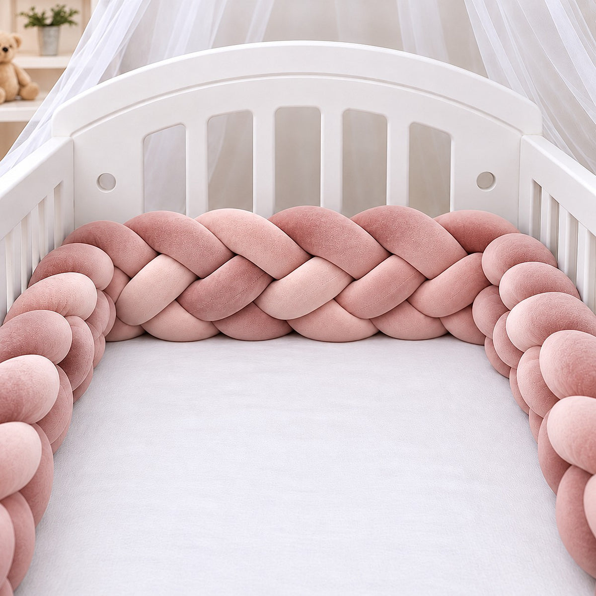 Tresse de lit 4 brins pêche dans lit blanc à barreaux